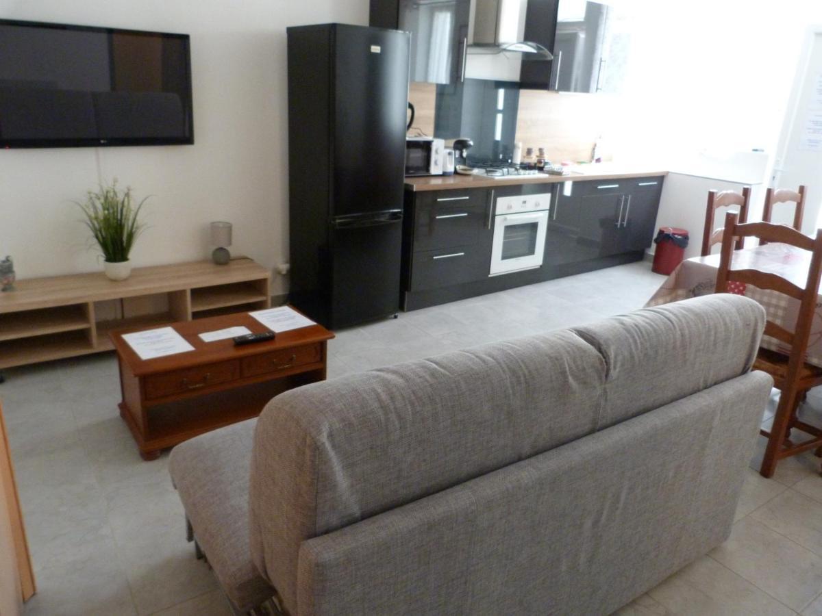 Appartement T.2 - Parking -Gratuit วีเยร์ซง ภายนอก รูปภาพ
